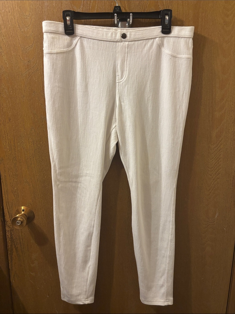 Simply Vera Vera Wang White Stretch Knit Jeggings-17x10x28-SIZE LARGE-